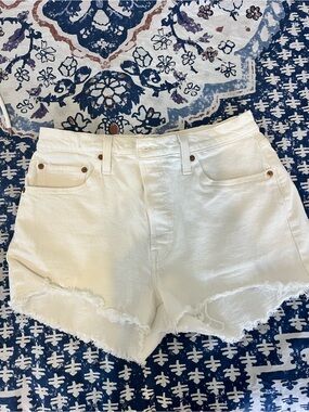 White Levi’s High-Rise Frayed Hem Women's Denim Shorts